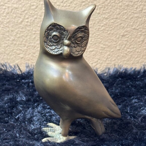 Vintage Brass Owl Figurine  Detailed Design Decorative - Picture 1 of 7